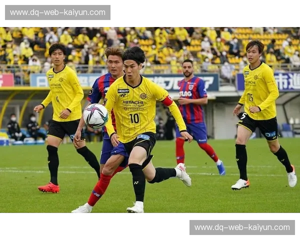 亚洲冠军的宿命对决:2015柏太阳神vs广州恒大,一场荡气回肠的史诗之战